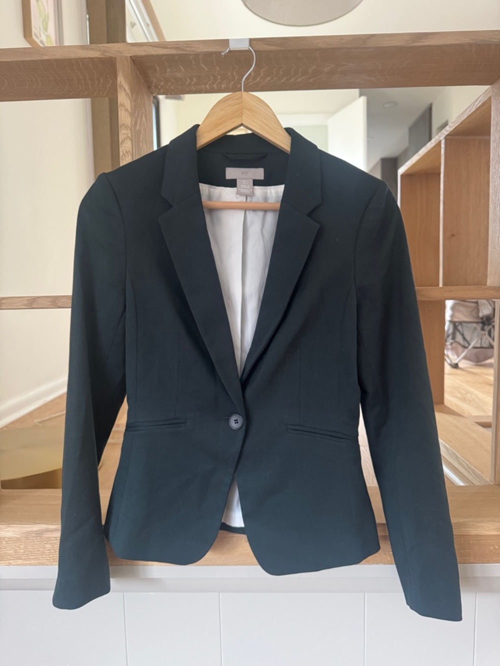 Classic Women's Emerald Green Blazer - Tailored Single-Button Jacket